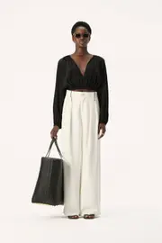 Arles Top Black Size 10 | Elka Collective