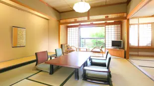 山翠樓Oku Yugawara Onsen Sansuiro