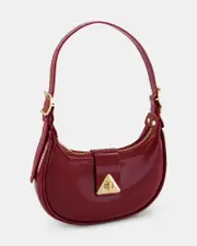 AERYS DEEP RED PATENT SHOULDER BAG