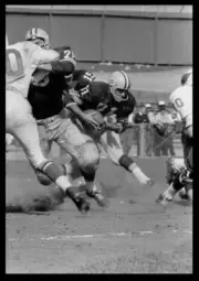Green Bay Packers Fullback Jim Taylor during the St Louis Cardinal- Old Photo 8