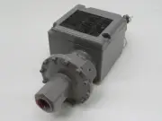 ITT 110P44CC5A PRESSURE SWITCH T226703