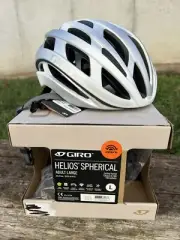 New! Giro Helios Spherical MIPS HELMET Road CX Gravel Large 59-63cm White Silver