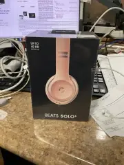 New Sealed In Box Beats Solo 3 Wireless Headphones PINK