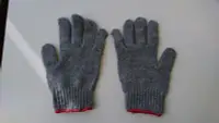在飛比找Yahoo!奇摩拍賣優惠-全新棉紗手套灰色20兩[保證足兩] 工作手套 搬運手套 1打
