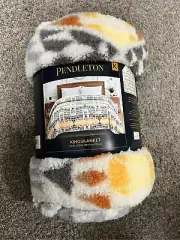 King size Pendleton, Arrow Point Gray, Sherpa fleece blanket, brand new, revers