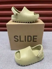 New Adidas Yeezy Slide Infant Size 7K 'Resin' [FZ5900]