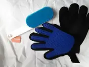 ANICER - Set of Adjustable Wrist, Pet Grooming Gloves and Lint Brush (Flat) NEW