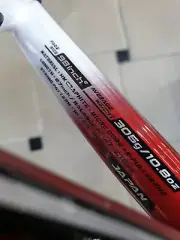YonexVCore Xi98 (1 pair (L4, 4 1/2), New)