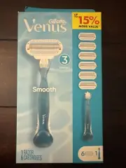 Gillette Venus Smooth Razors, 1 razor 6 cartridges Refills, New In Box