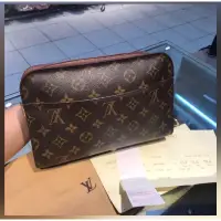 在飛比找蝦皮購物優惠-LV 二手正品手拿包 優質美品22800全配 湘琴精品名牌