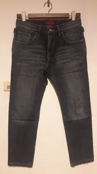 在飛比找Yahoo!奇摩拍賣優惠-HUGO BOSS  藍 仿舊刷色 牛仔褲  #32 中國製
