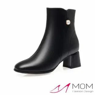 【MOM】真皮短靴 粗跟短靴/真皮優雅珍珠釦造型粗跟短靴(黑)