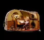 WETA The Lord of the Rings Bilbo Baggins Resin Statue In Bag end 1/6 In Stock DX
