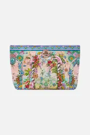 LARGE MAKEUP CLUTCH JUST COASTING