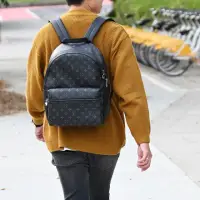 在飛比找momo購物網優惠-【Louis Vuitton 路易威登】LV M22558 