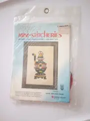 New Bucilla Mini-Stitcheries Kit #2000 Crewel Embroidery OLD TIMER'S STOVE