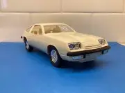 ORIGINAL VINTAGE 1975 CHEVY MONZA DEALER PROMO WHITE 1/24 scale. MIB