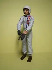1/18 FIGURE BRUCE MC LAREN RACING SUIT VROOM NOT PAINTED FOR AUTOART GMP