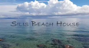 Silis House on the beach