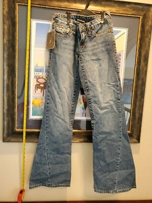 True religion NWT women's bell bottom Jeans size 3