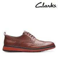 在飛比找momo購物網優惠-【Clarks】男鞋 Chantry Wing 雕花雙色感正