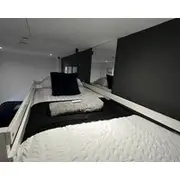 Don't wake me up. South London. Sleeps 6