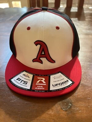 Youth Richardson Fitted Baseball Cap Size Lg-Xl New White/Black W/raised A
