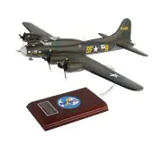 USAAF Boeing B-17 Flying Fortress Memphis Belle Desk Model 1/62 WW2 SC Airplane