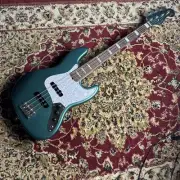 Fender Adam Clayton Jazz Bass Sherwood Green Metallic