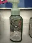 1 New HOLLY BERRY SPRUCE BATH & BODY WORKS GENTLE FOAMING HAND SOAP
