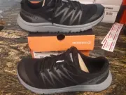 NEW Mens Merrell Overhaul Trail Training Running Shoes, size 9.5