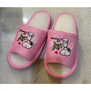 日本帶回Snoopy粉色室內拖鞋