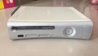 在飛比找Yahoo!奇摩拍賣優惠-XBOX 360 20GB 電玩遊戲主機(三紅故障機)+無線