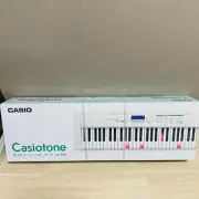 CASIO LK-530 Light navigation keyboard 61key White Electronic Piano White LK530