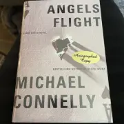 Angels Flight (Harry Bosch) by Michael Connelly (1999) **SIGNED**