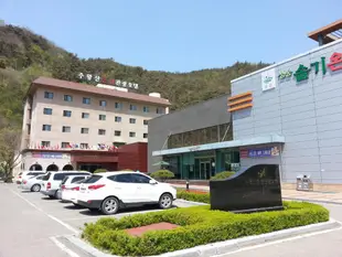 周王山溫泉觀光飯店Juwangsan Spa Tourist Hotel