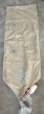 NEW NWT FARRISILK Silver/White 94 In. Embroidered Snowflake Table runner Luxury