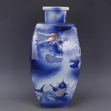 清・康熙年製款・古陶磁器・官窯青花釉裡紅海水龍紋瓶』