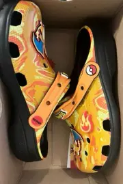 Crocs x Pokemon Charizard Classic Clog Juniors 210242-001 Size J6