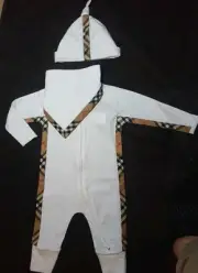 AUTHENTIC & NEW BURBERRY Claude Check Panel Romper, Hat & Bib Set 6M NWT $250