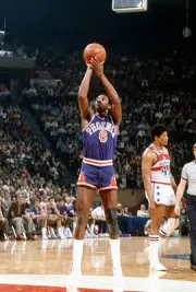 Walter Davis Phoenix Suns shoots a free throw v the Washington Bul- Old Photo