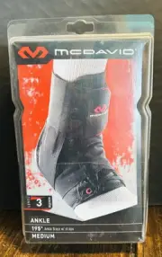McDavid 195 Ultralight Ankle Support Brace with Straps And Laces - Black Level 3