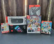 Nintendo Switch OLED - Super Smash Bros. Ultimate Special LIMITED Edition Bundle