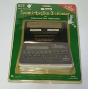 NEW Berlitz Seiko Electronic Translator Spanish English Dictionary SII TR-2720