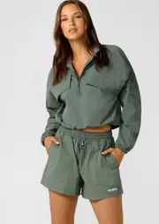 [Lorna Jane] Weightless Active 1/2 Zip Jacket in Green, Size - XL XL Agave Green
