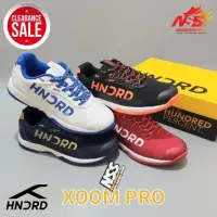 在飛比找蝦皮購物優惠-百 HNDRD Xoom Pro 原創羽毛球鞋