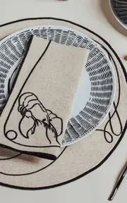 [Misette] Set-of-Four Line Drawing Embroidered Linen Placemats