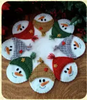 Snow Faces applique quilt pattern by Cath's Pennies Designs