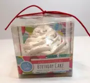 FIZZ & BUBBLE Cupcake Bath Fizzy in Birthday Cake 6.5 oz Bath Bomb