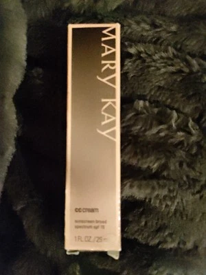 NEWMary Kay CC Cream Sunscreen Broad Spectrum SPF 15 Medium To Deep 02/22